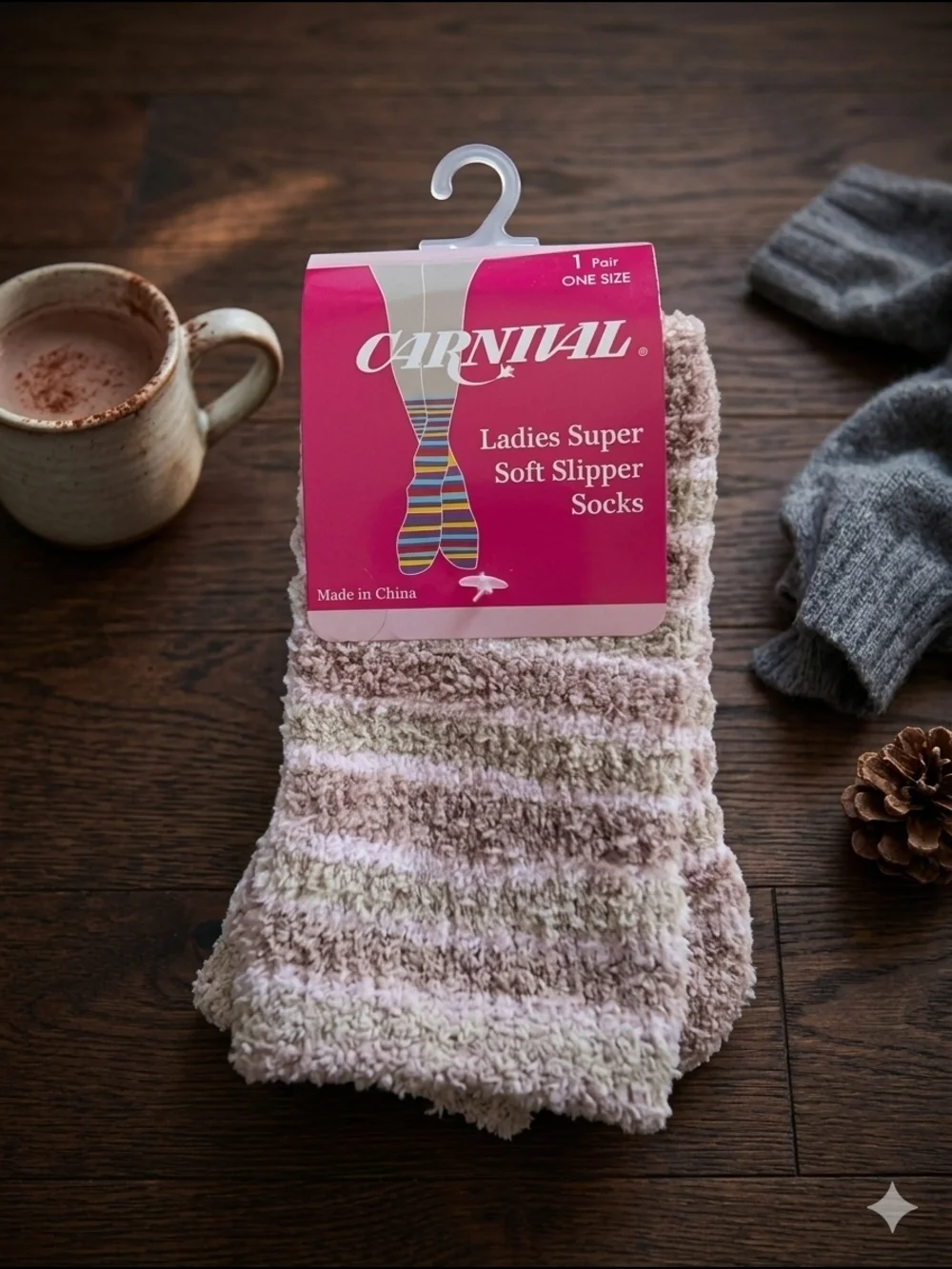 Carnival Ladies Super Soft Striped Slipper Socks – NWT (One Size)